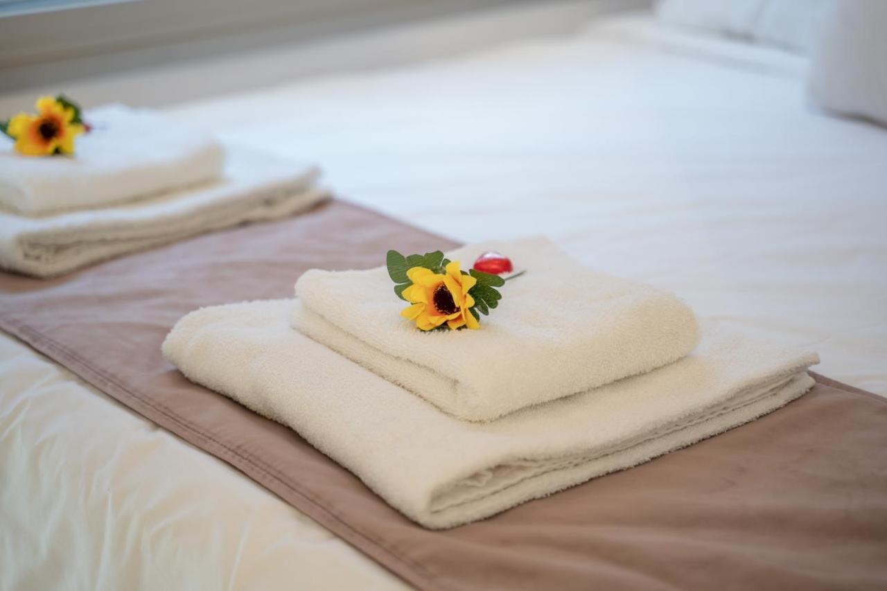 Ocean Executive Apartments - 5 Min From The Beach Tel Aviv Esterno foto